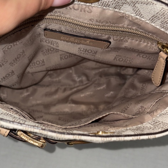 Michael Kors Jet Set Convertible Shoulder Crossbody Bag/COA - Picture 5 of 15